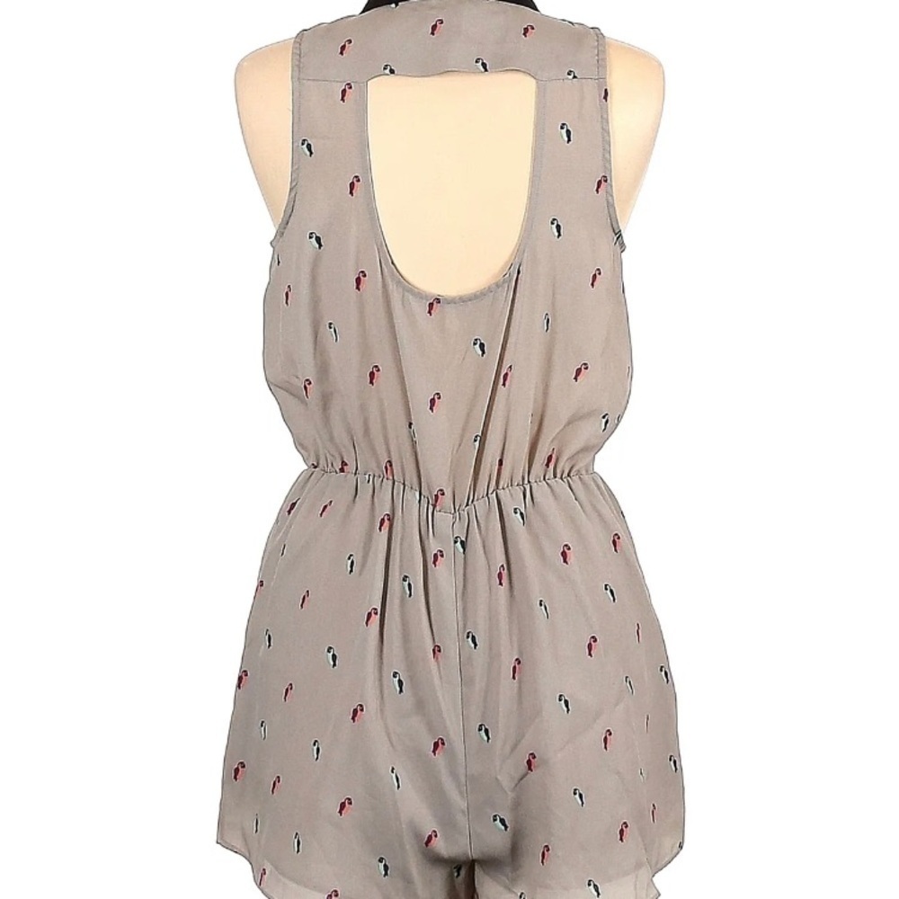 Bcbg Gray Romper Bcbgeneration Collared Key Hole … - image 3